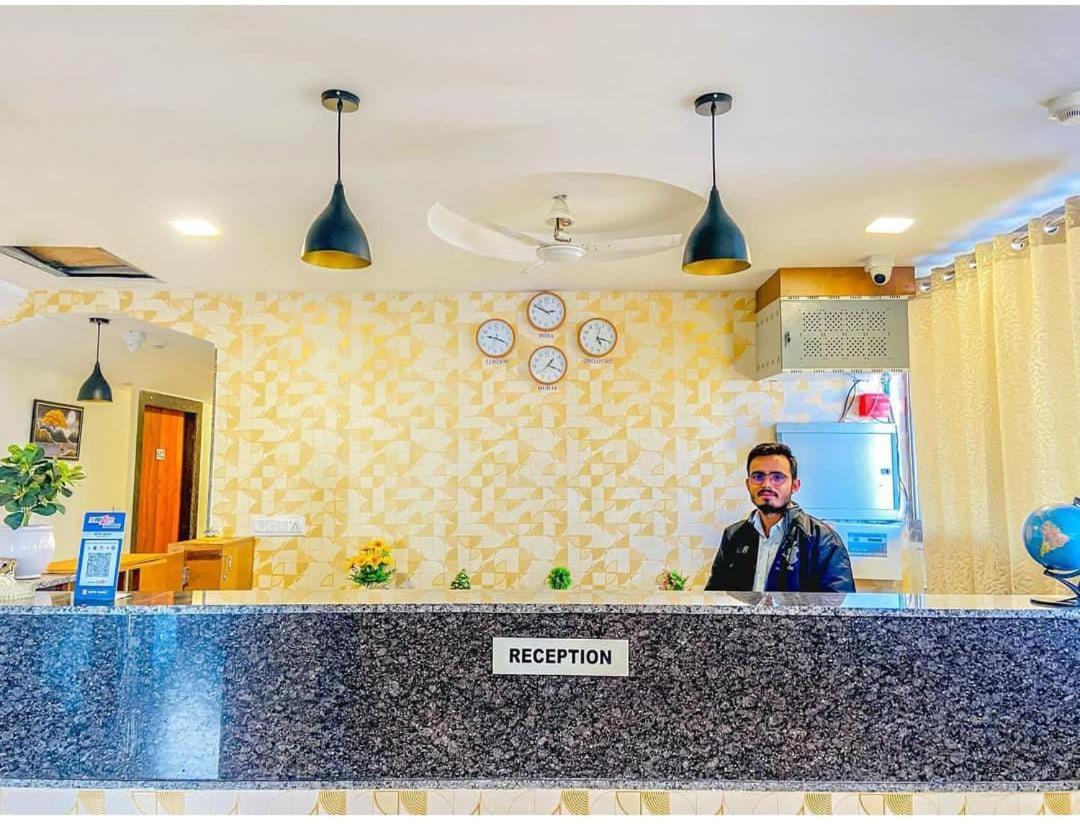 Hotel Alexa By Abc Ahmadabad Zewnętrze zdjęcie