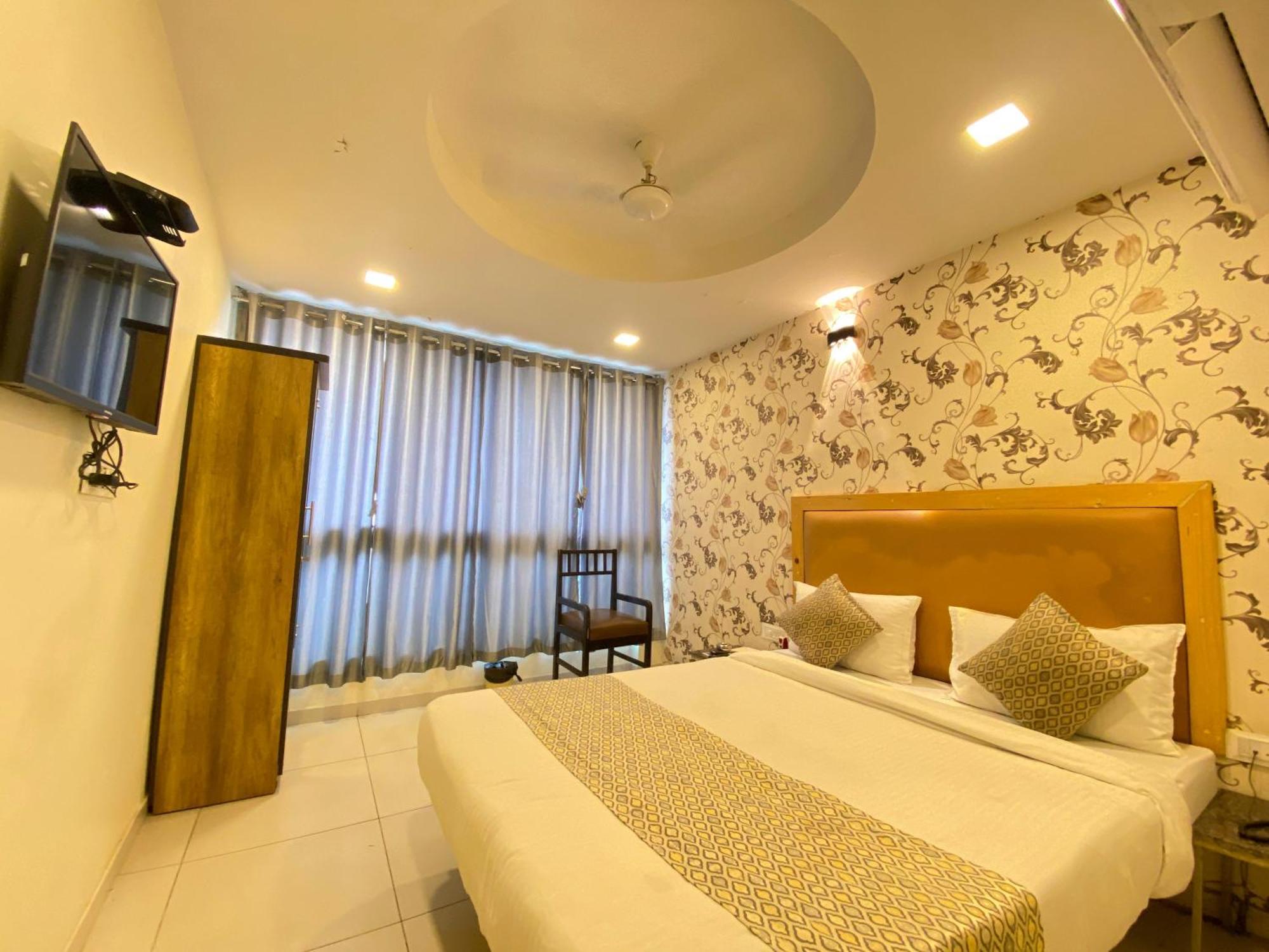 Hotel Alexa By Abc Ahmadabad Zewnętrze zdjęcie