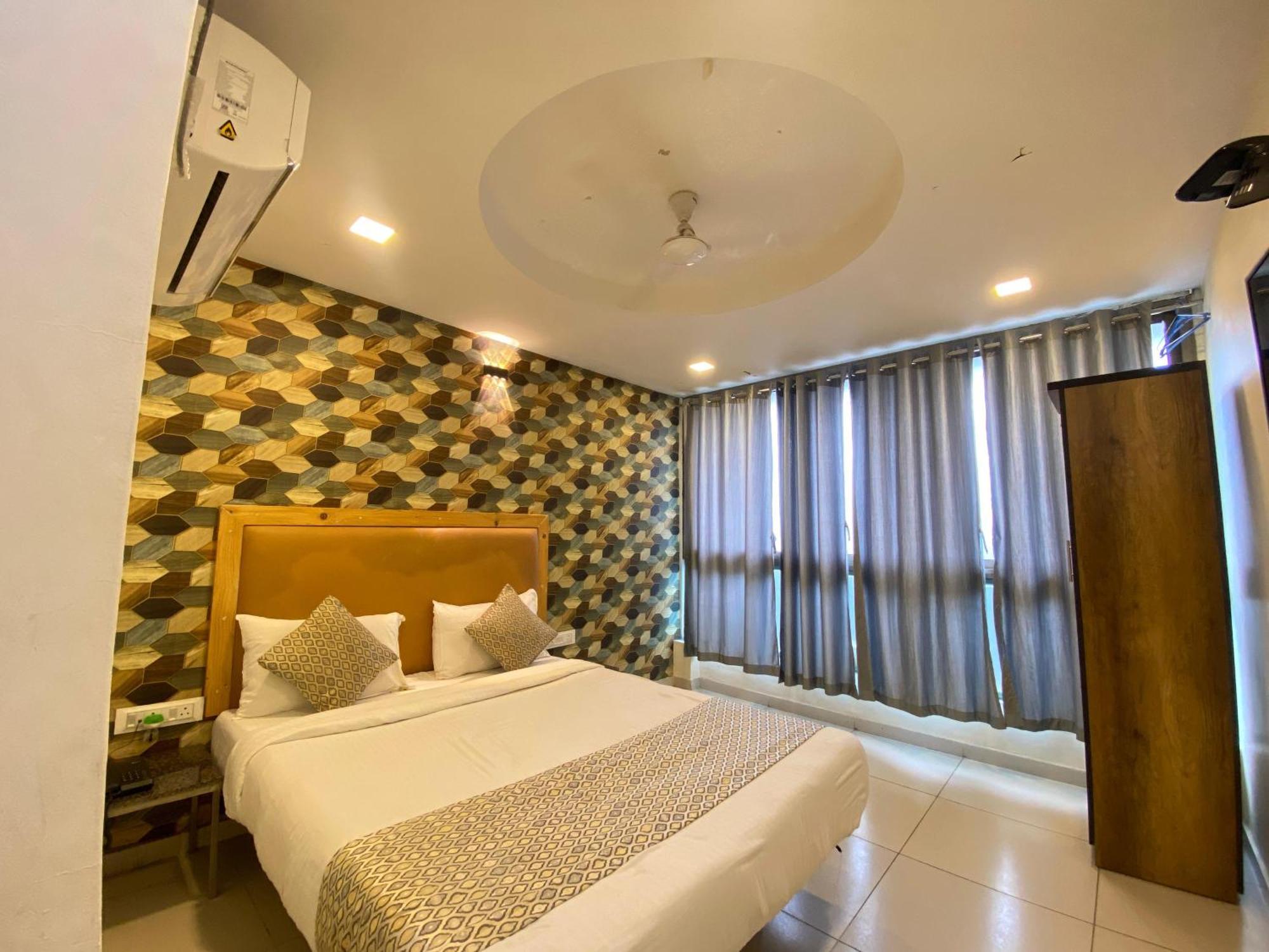 Hotel Alexa By Abc Ahmadabad Zewnętrze zdjęcie