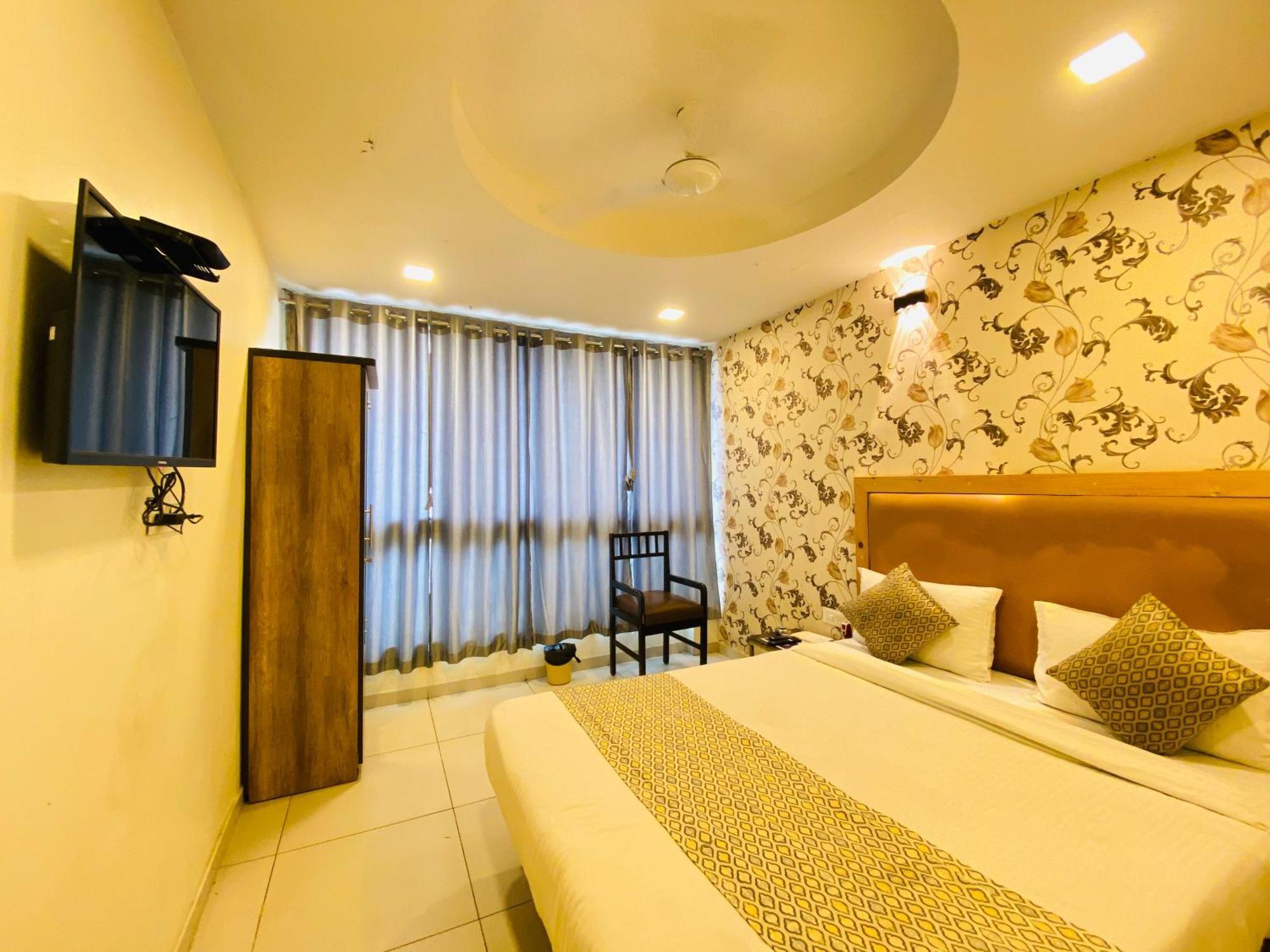 Hotel Alexa By Abc Ahmadabad Zewnętrze zdjęcie
